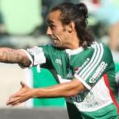 Jorge Valdivia emocionado:
"Mi hijo me pidió jugar"