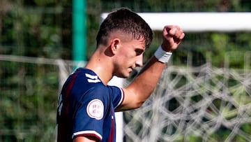 Galarza, un ‘9’ condecorado que espera la llamada de Etxeberria