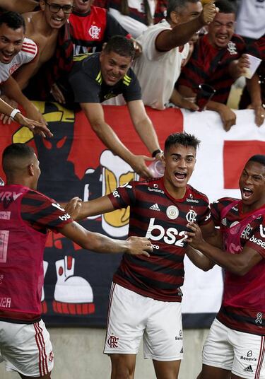 Rivaldo: "Barça fall apart and the coach just watches it happen"