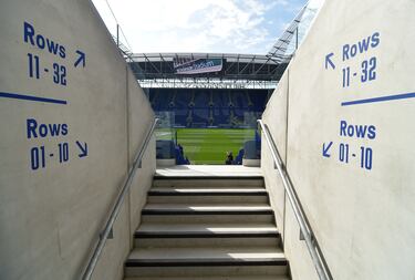 Vista interior del Hill Dickinson Stadium antes del partido entre el Everton y el Brighton & Hove Albion.