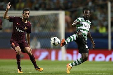 Seydou Doumbia y Sergio Busquets.