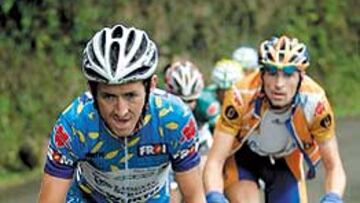 <b>A TOPE. </b>Roberto Heras apretó a Menchov en la Colladiella.