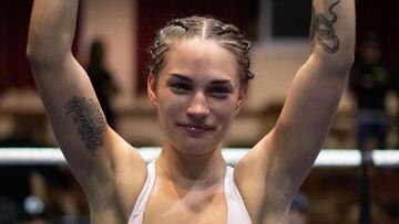 La boxeadora española Tania Álvarez después de proclamarse campeona de España del supergallo.