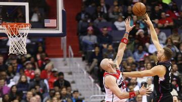 Dec 18, 2016; Washington, DC, USA; LA Clippers forward Blake Griffin (32) shoots the ball over Washington Wizards center Marcin Gortat (13) in the fourth quarter at Verizon Center. The Wizards won 117-110. Mandatory Credit: Geoff Burke-USA TODAY Sports
