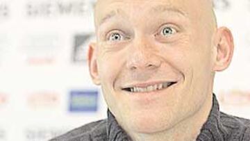 <b>Juego brusco</b> "Este grupo necesita ser más duro. A veces es bueno dar patadas"