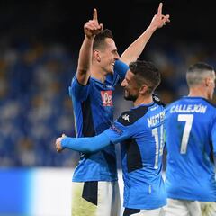 Napoli derrotó con autoridad al Genk en la Champions League