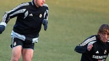 <b>OLVIDAR. </B>El lateral cree que hay que pasar página de la Copa y centrarse en la visita del Mallorca.