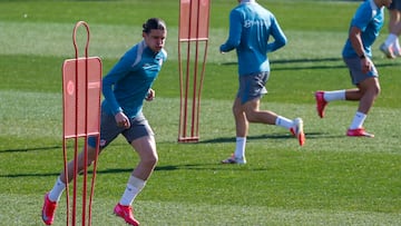 Gallagher, en la sesión de entrenamiento del Atlético.