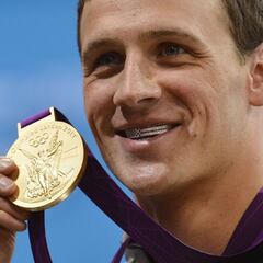 How did Ryan Lochte fail to qualify for the 2024 Olympics in Paris?