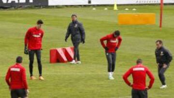 El Atlético comienza a preparar el derbi sin Tiago ni Manquillo