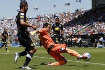 Universidad Católica venció 1-0 a Colo Colo en el último clásico jugado en San Carlos de Apoquindo el 1 de diciembre de 2013.