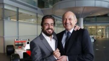 Alonso con Ron Dennis, dice Briatore que &quot;el tiempo lo cura todo&quot;. 