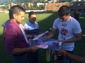 James visits his old club Envigado