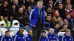 Guus Hiddink durante el partido contra el Watford. 