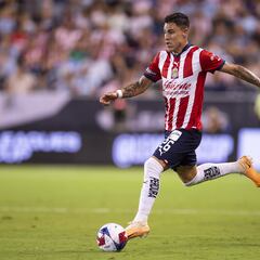 Chivas pierde al “Chicote” por lesión