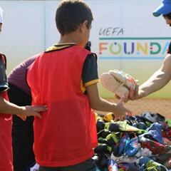 Un 'tour' de la Europa League para ayudar a los refugiados