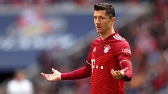 Lewandowski salva los muebles