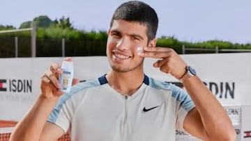 El tenista Carlos Alcaraz, número 1 del mundo, utiliza la crema solar facial Isdin Fusion Water Magic.