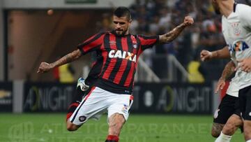 Lucho González es una de las figuras de Paranaense para el partido con Millonarios