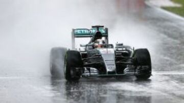 Hamilton fue el más rápido a pesar del incidente.