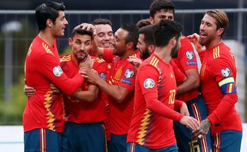 0-2. Jesús Navas celebró el segundo gol.