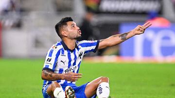 ‘Tecatito’ Corona sale lesionado en el Rayados vs Juárez, a 24 minutos del final