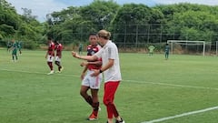 Filipe Luis ya golea como entrenador en Flamengo