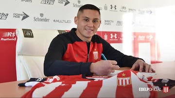 La Superliga parte con 9 chilenos: River espera por Paulo Díaz