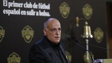 Javier Tebas: "Me averg¨¹enzan los insultos a Vinicius, hay que actuar"