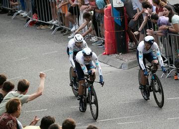 El Movistar a su llegada a la meta.