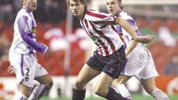 <b>VOLVIÓ A SER TITULAR. </b>Fernando Llorente fue de la partida en el Athletic y tuvo una dura pugna con la defensa del Valladolid.