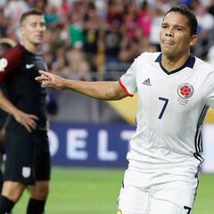 Napoli también entra en la puja para fichar a Carlos Bacca