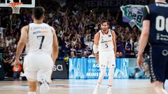 Rudy mira a Campazzo después de darle un pase por la espalda al base argentino que acabó en triple del Real Madrid.