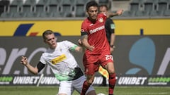 Charles Aránguiz festejó ante los hinchas de cartón