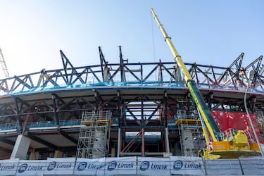 Este es el estado de las obras del nuevo Camp Nou a día de hoy. Las obras continúan con un ritmo frenético para cumplir los plazos y estar listo para la fecha prevista.