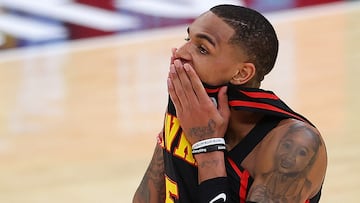 ATLANTA, GEORGIA - APRIL 23: Dejounte Murray #5 of the Atlanta Hawks reacts against the Boston Celtics in the final seconds of the fourth quarter of Game Four of the Eastern Conference First Round Playoffs at State Farm Arena on April 23, 2023 in Atlanta, Georgia. NOTE TO USER: User expressly acknowledges and agrees that, by downloading and or using this photograph, User is consenting to the terms and conditions of the Getty Images License Agreement. Kevin C. Cox/Getty Images/AFP (Photo by Kevin C. Cox / GETTY IMAGES NORTH AMERICA / Getty Images via AFP)