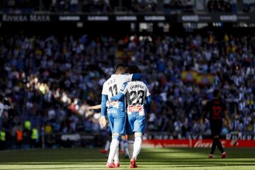 Tras una jugada de Wu Lei el balón fue rematado por Raúl de Tomás y Savic lo introdujo en su portería.