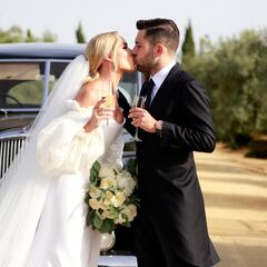 Messi revoluciona Sevilla en la boda de Jordi Alba