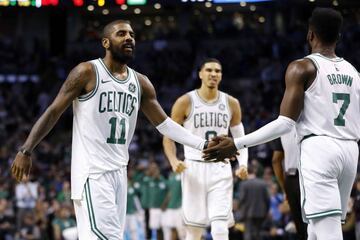 SOBRESALIENTE: Sin discusión, el mejor equipo del Este en el primer tramo de una temporada marcada en su nacimiento por la dramática lesión de Gordon Hayward. Kyrie Irving es feliz, la magia de Brad Stevens sigue intacta y Jayson Tatum apunta a leyenda del Garden. El rearme verde avanza con paso firme.