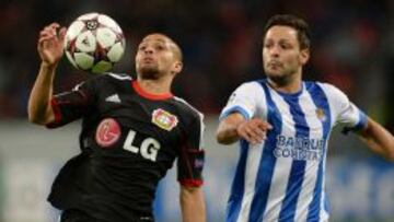 Alberto de la Bella, jugador de la Real Sociedad, durante el partido de previa de la Champions League contra el Olympique.