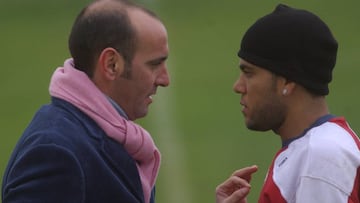 Mochi conversa con Dani Alves