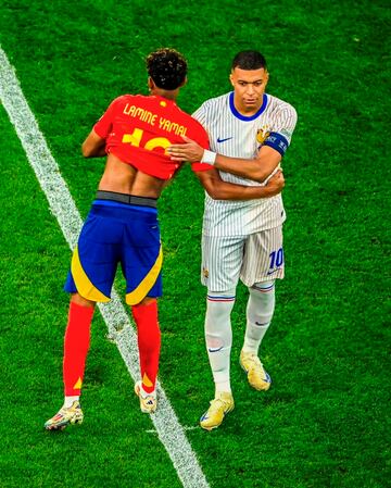 Lamine y Mbapp¨¦ protagonistas de los memes de la Nations League