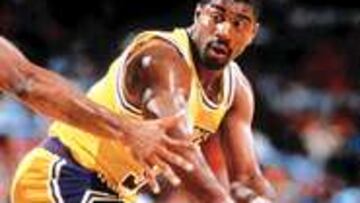 MAGIC JONHSON. Asistirá al partido de baloncesto ante el Lleida. Luego, se sentará en el palco del Santiago Bernabéu para presenciar el apasionante duelo ante el Deportivo de La Coruña.