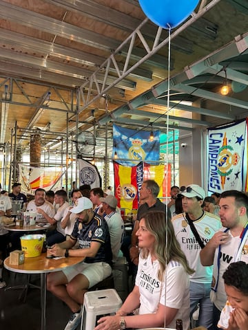 Peña madridista Miami blanco.