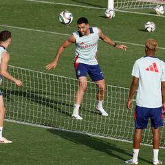 Mikel Merino: “Xabi Alonso está más que preparado para la presión del Real Madrid”