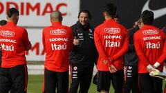 Medel y Castillo jugaron partido con barristas cruzados