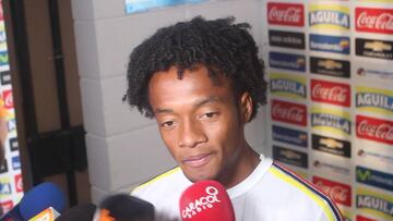 Cuadrado: "A Paraguay debemos tocarle el balón"
