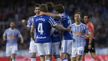 La Real se aprovecha de la torrija inicial del Alav¨¦s