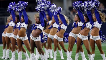 Which NFL teams don't have cheerleaders?