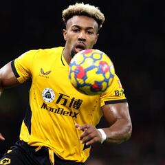 Adama Traore joins Barça on loan